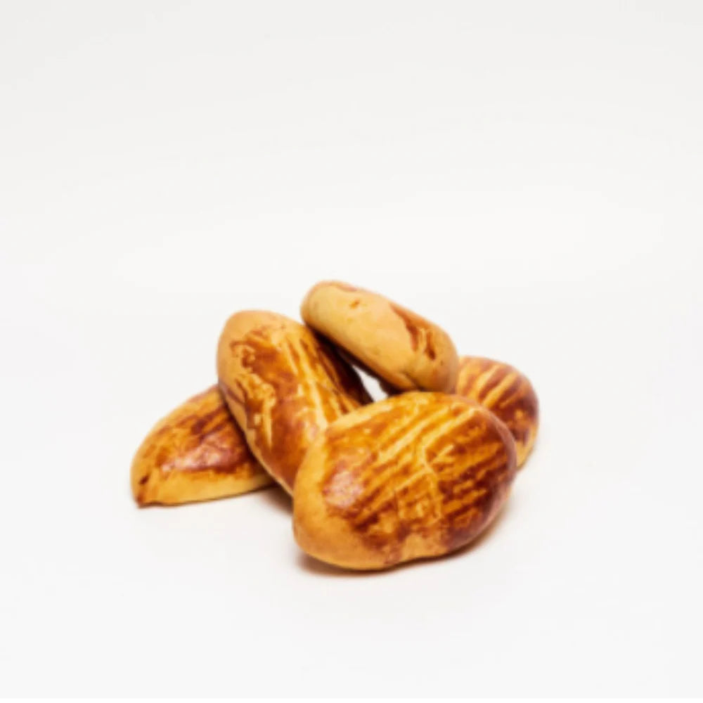 BREADHOUSE ZEYTINLI POGACAFrozen Baked Olive Pastry 80g x 4