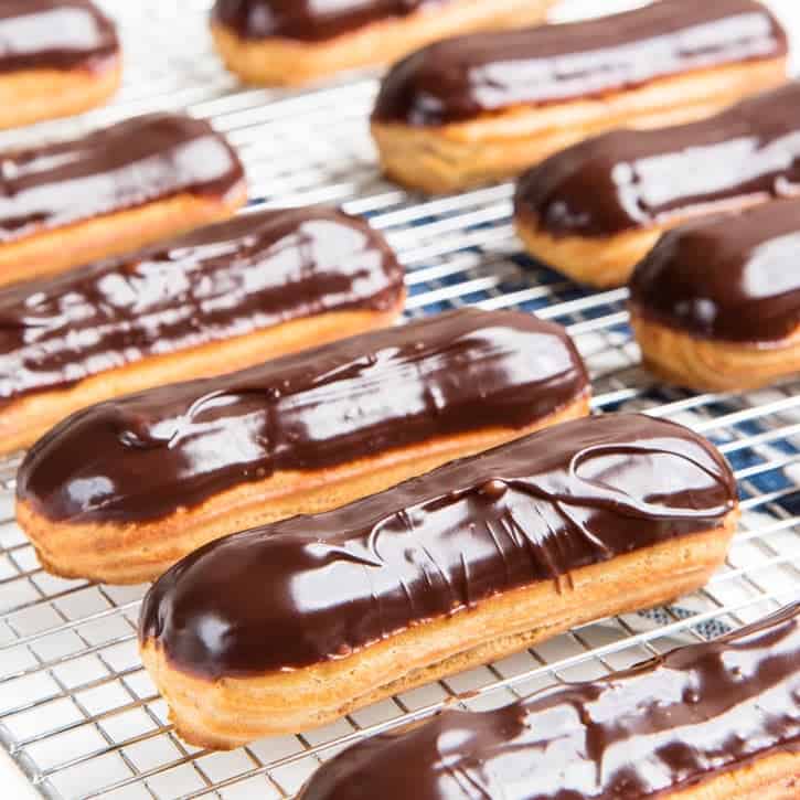 HAPPY CHOCCO Eclair EKLER